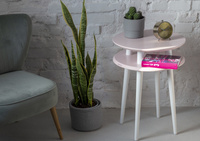 Table d'appoint UFO diam. 45cm x hauteur 61cm - rose foncé/jambes blanches